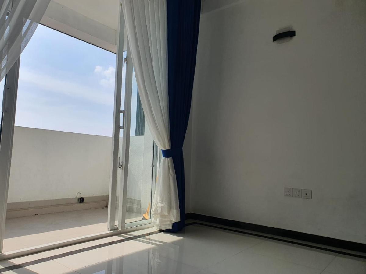 New 2 Bedroom Apartment, 100M Away From The Beach Dehiwala-Mont Lavinia Extérieur photo