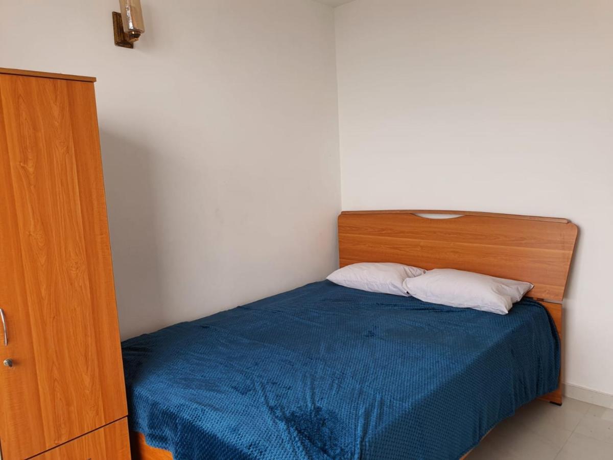 New 2 Bedroom Apartment, 100M Away From The Beach Dehiwala-Mont Lavinia Extérieur photo
